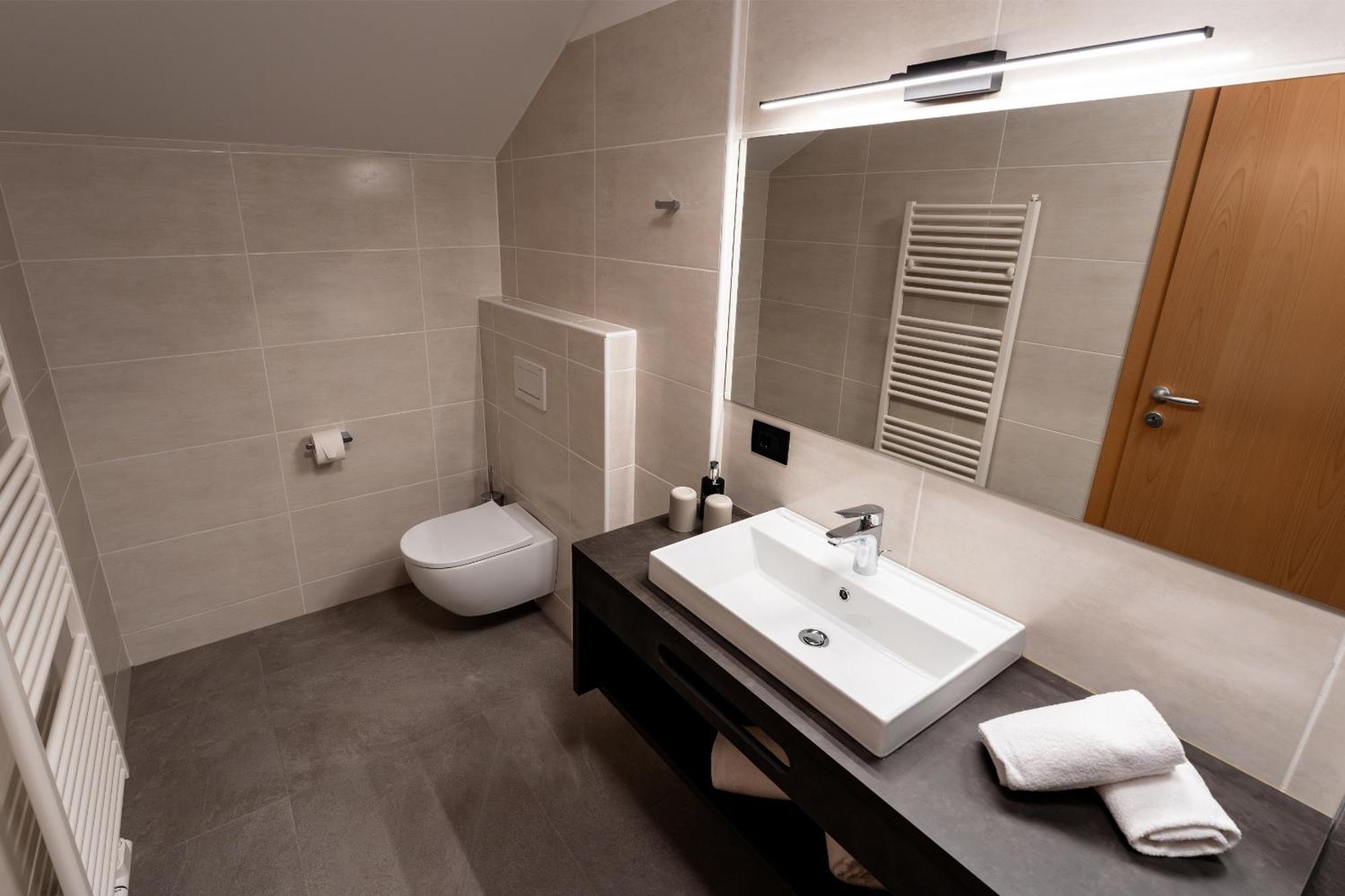 Self Service Hotel Schnalser Hof Naturns Esterno foto
