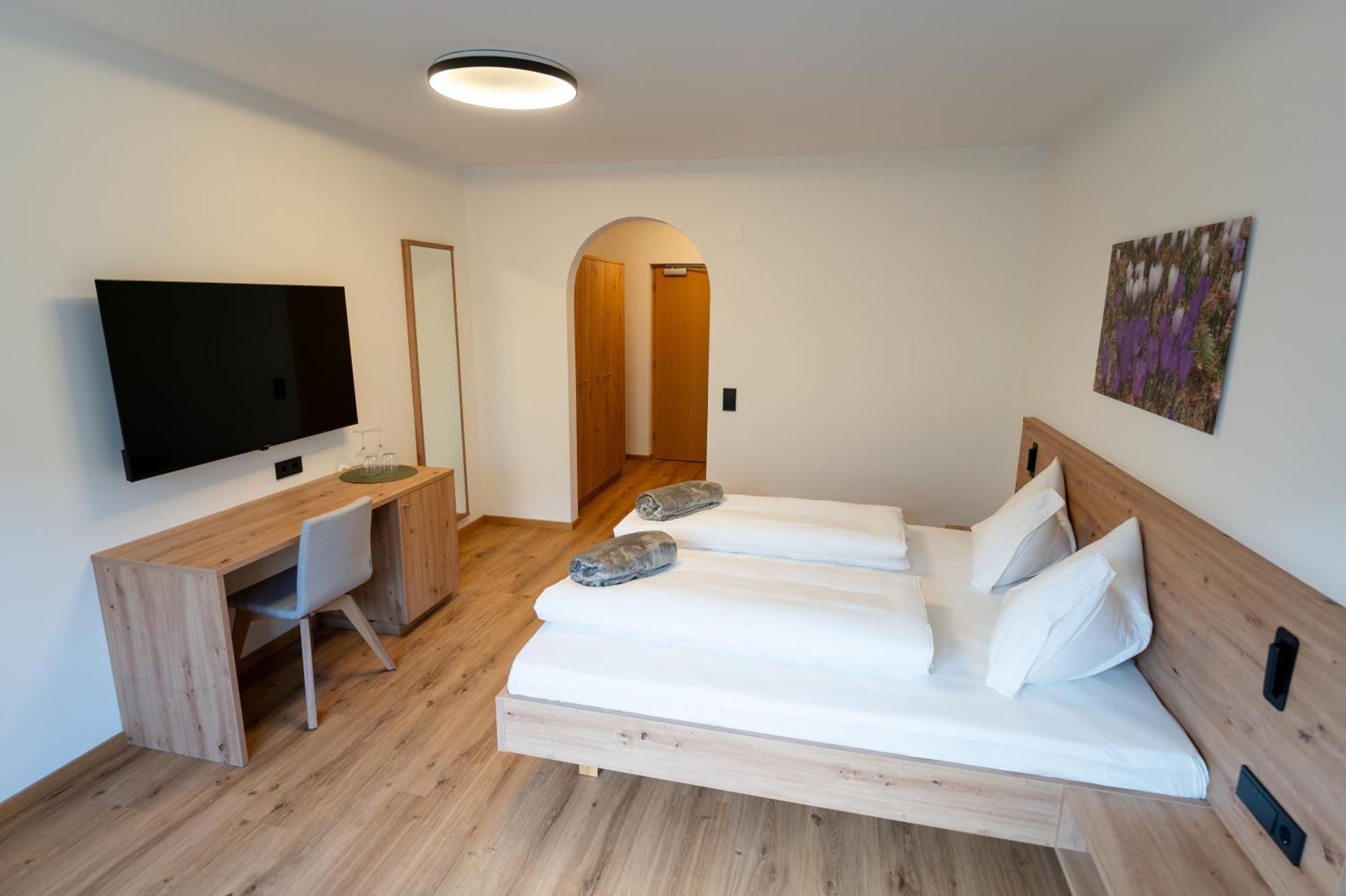 Self Service Hotel Schnalser Hof Naturns Esterno foto