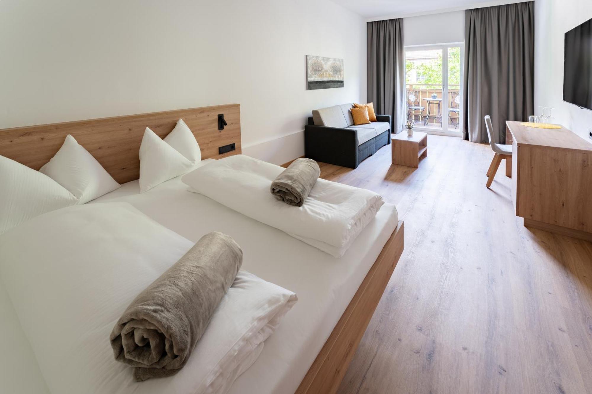 Self Service Hotel Schnalser Hof Naturns Esterno foto